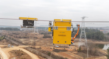 四分裂导线间隔棒安装机器人